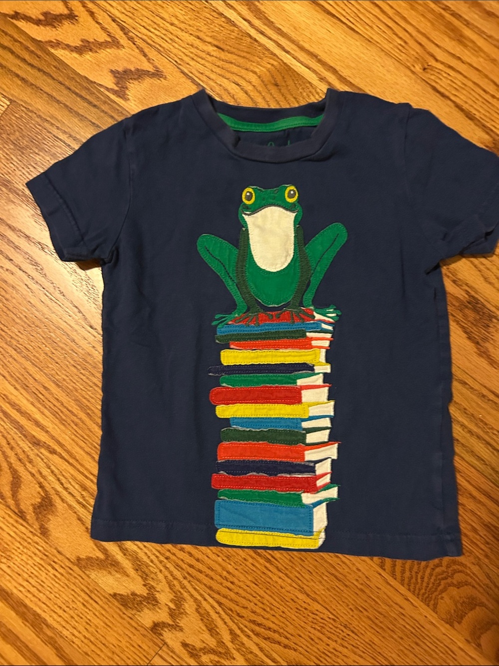 Mini Boden Navy Blue Short Sleeve Tee with Frog on Books